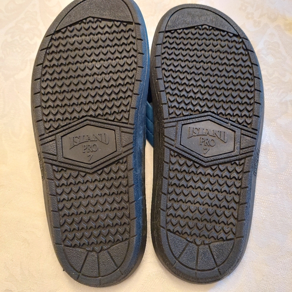 Island Slipper flip flops blue wave print handmade in Hawaii. Size 7men, 8 women - Picture 3 of 12